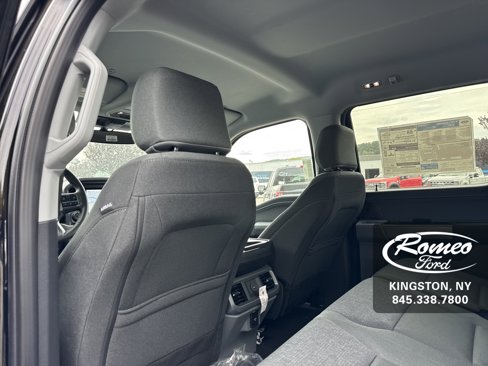 New 2025 Ford F150 Lightning XLT image 31