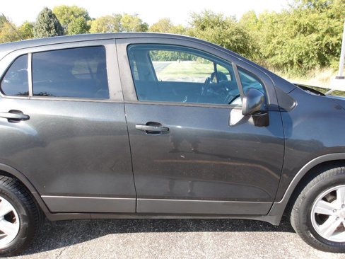 Used 2019 Chevrolet Trax LS w/ Tint and Cruise Package image 31