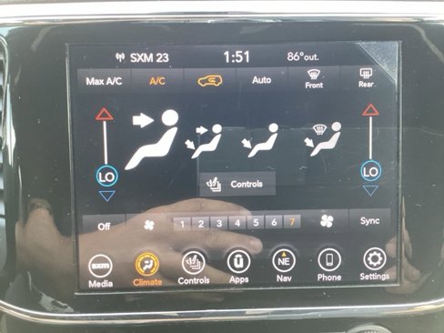 Used 2022 Jeep Grand Cherokee Laredo X image 50