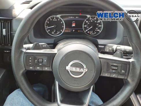 Used 2023 Nissan Pathfinder S image 18