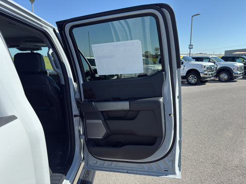 New 2026 Ford F250 Lariat w/ Black Appearance Package image 15