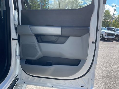 Used 2023 Ford F250 XLT w/ Snow Plow Prep Package image 15
