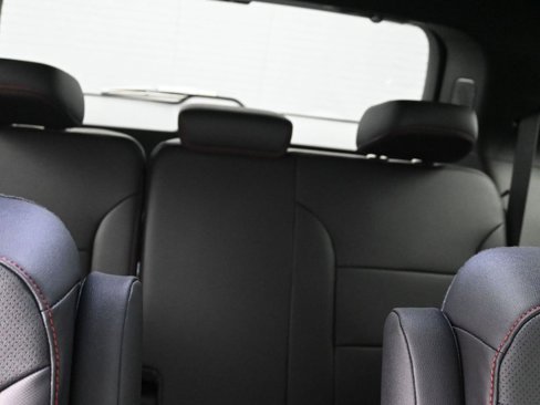 New 2026 Chevrolet Traverse Z71 w/ Driver Confidence Package image 14