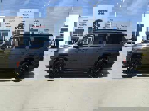 New 2024 Jeep Wagoneer L Series II w/ Convenience Group I image 3