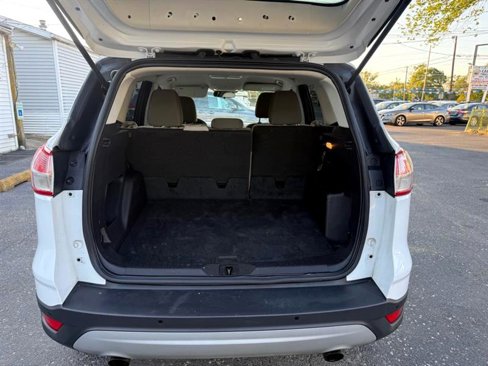 Used 2016 Ford Escape SE w/ Equipment Group 201A image 10
