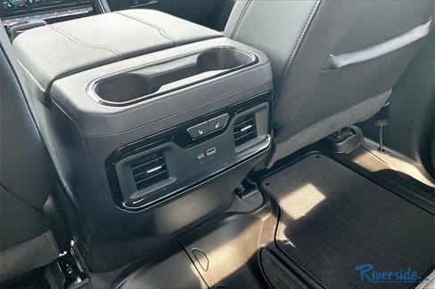 Used 2024 GMC Sierra 1500 AT4 w/ Technology Package image 11
