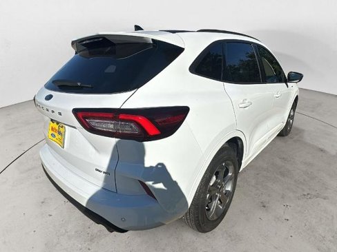 Certified 2023 Ford Escape ST-Line w/ Tech Pack #1 image 5