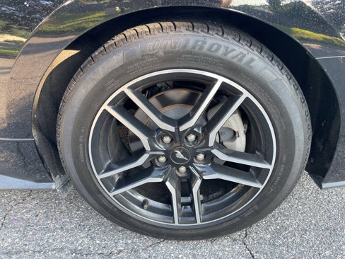Used 2020 Ford Mustang Premium image 12
