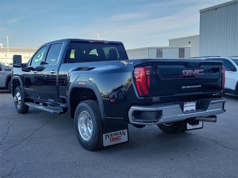New 2025 GMC Sierra 3500 SLT w/ SLT Convenience Package image 7
