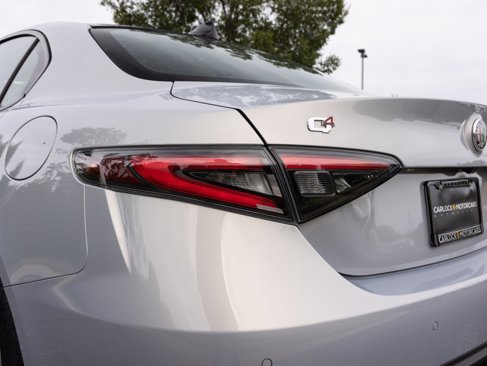 New 2025 Alfa Romeo Giulia AWD image 41