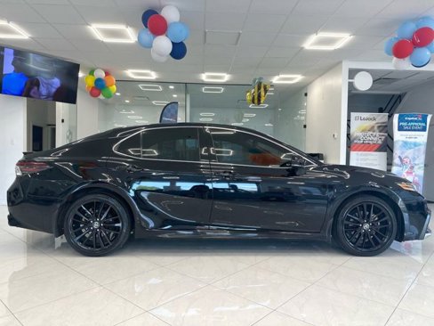 Used 2023 Toyota Camry XSE image 4