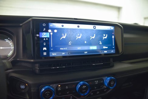 Used 2024 Jeep Wrangler Unlimited Rubicon 4xe image 22