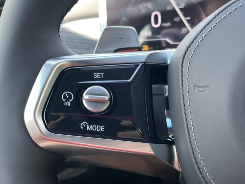 New 2026 BMW 740i w/ Premium Package image 14