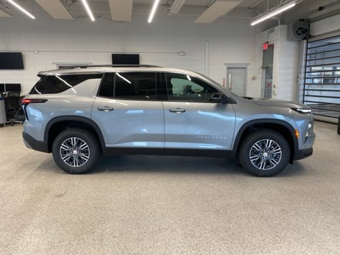 New 2026 Chevrolet Traverse LT w/ Driver Confidence Package image 4
