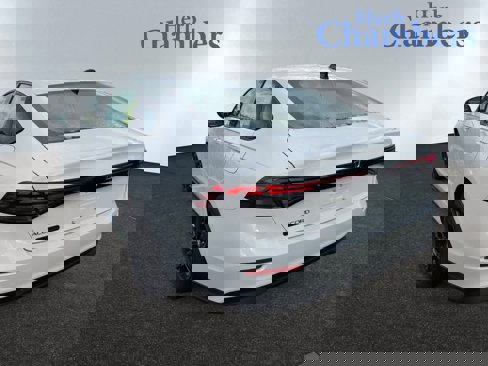 New 2025 Honda Accord SE image 3
