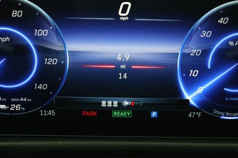 Used 2024 Mercedes-Benz EQB 250+ w/ AMG Line w/ Night Package image 15