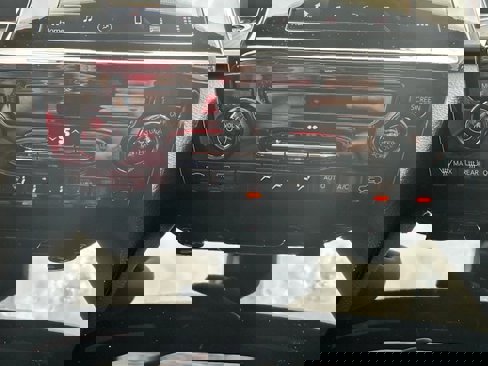 New 2024 Jeep Grand Cherokee L Laredo w/ Trailer Tow Package image 20