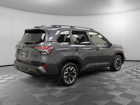 Certified 2025 Subaru Forester Premium image 5