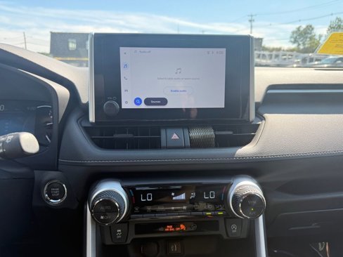 Used 2024 Toyota RAV4 XLE image 35