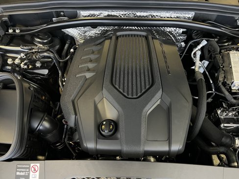 New 2026 Porsche Macan image 27