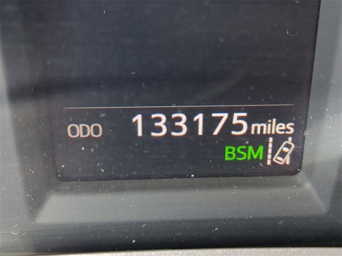 Used 2017 Toyota RAV4 XLE image 28