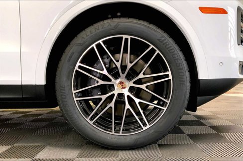 New 2026 Porsche Cayenne image 11