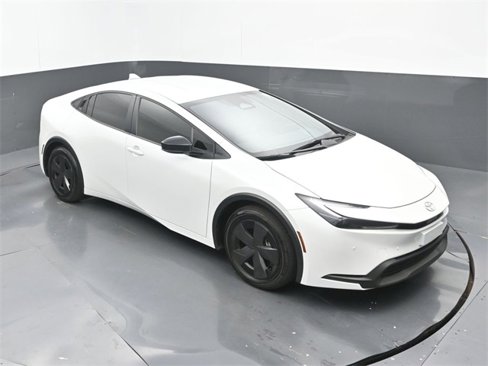 Used 2024 Toyota Prius LE image 22
