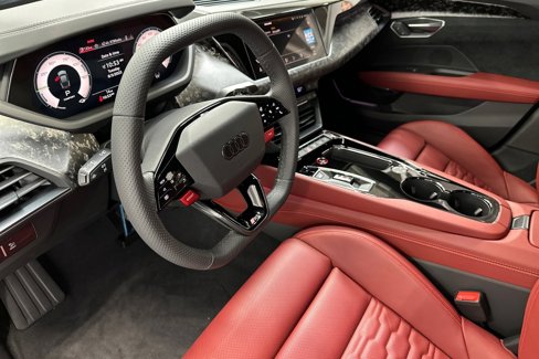 New 2025 Audi RS e-tron GT performance image 9