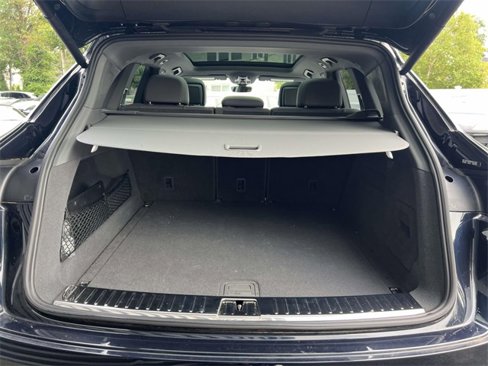 Certified 2023 Porsche Cayenne image 13
