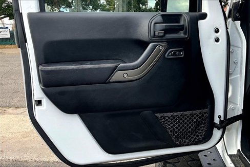 Used 2018 Jeep Wrangler Unlimited Sport image 19