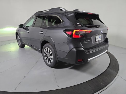 New 2025 Subaru Outback Touring image 3