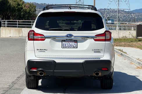 Used 2021 Subaru Ascent Limited w/ Technology Package image 5