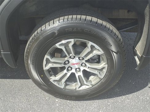 Used 2025 GMC Sierra 1500 SLT image 19