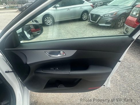 Used 2023 Kia Forte LXS image 14