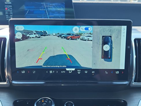 New 2025 Ford Expedition Platinum image 14