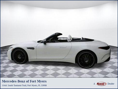 New 2025 Mercedes-Benz SL 55 AMG 4MATIC image 1