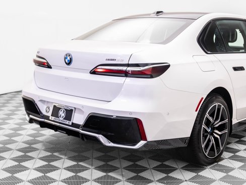 New 2025 BMW i7 eDrive50 w/ M Sport Package image 33