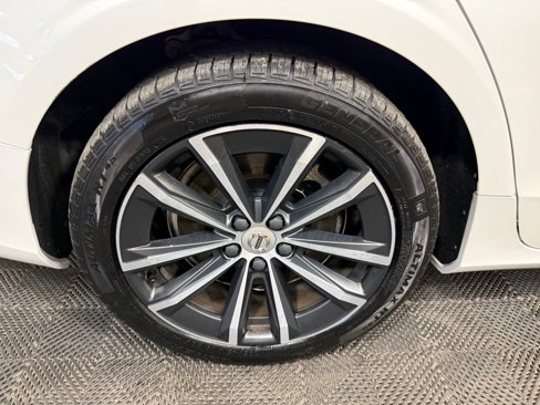 Used 2021 Volvo S60 T6 Momentum image 24