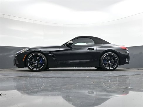 Used 2024 BMW Z4 M40i w/ Premium Package image 30