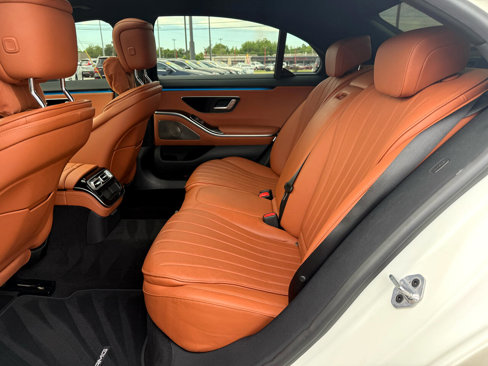 Used 2022 Mercedes-Benz S 500 4MATIC image 17