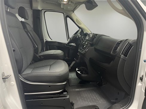 Used 2025 RAM ProMaster 2500 w/ Storage Group image 22
