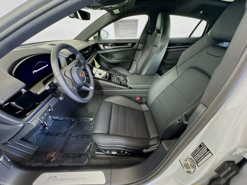 New 2025 Porsche Panamera image 5
