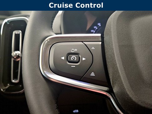 New 2026 Volvo XC40 B5 Plus w/ Protection Package Premier image 36