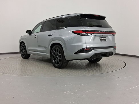 New 2025 Lexus TX 500h AWD image 3