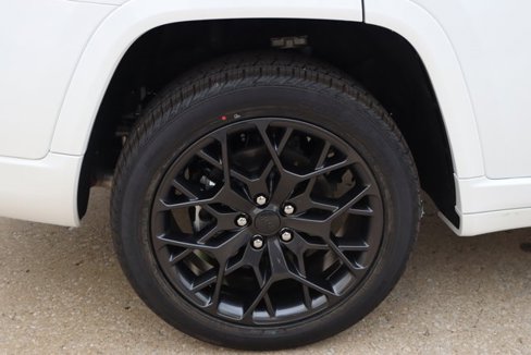 New 2025 Jeep Grand Cherokee L Summit image 8