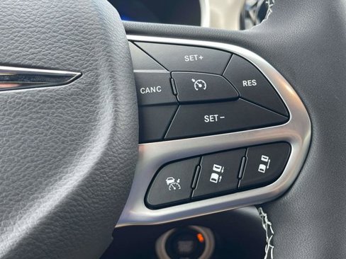 New 2026 Chrysler Voyager LX image 26