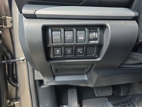 Used 2020 Subaru Forester Limited image 21