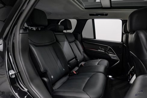 Used 2024 Land Rover Range Rover SE image 60