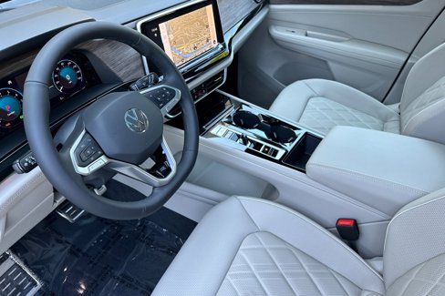 New 2026 Volkswagen Atlas SEL Premium R-Line image 9