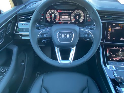 New 2025 Audi Q7 2.0T Premium image 7